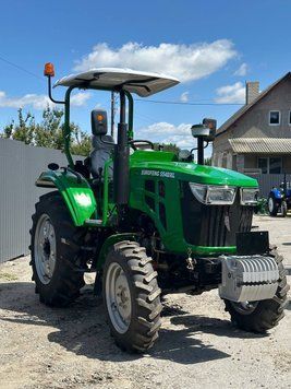 Мінітрактор EURO FENG 554 ,з дашком, дизайн Джон дір, реверс, 2х дискове зчеплення, вага 2250 кг